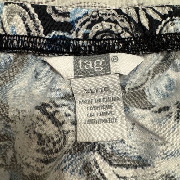 Tag Blue and White Knee Length Lightweight Skirt - Picture 4 of 5